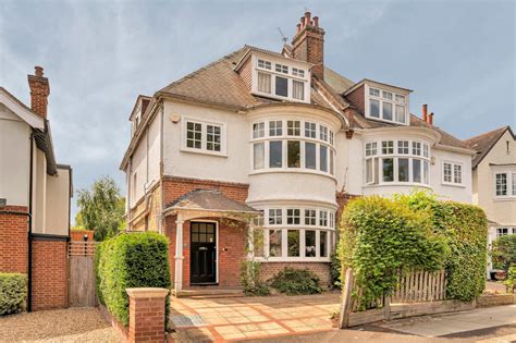 4 bedroom semi-detached house for sale Beaconsfield Road, St Margarets, TW1. Tenure: Freehold. Stunning four bedroom house. 4. 2. OnTheMarket < 14 days. Marketed by Antony Roberts - St Margarets. 020 8022 6207.